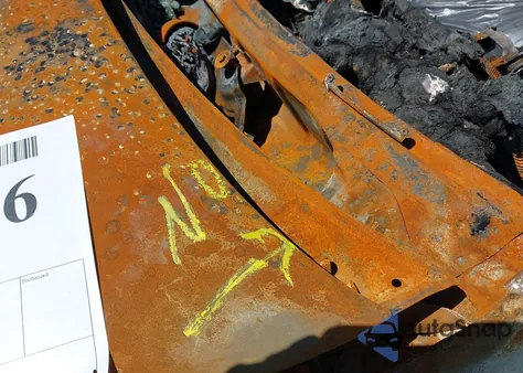 2001 Toyota Camry Ce z USA, uszkodzony, nr VIN 4T1BG22K51U869231